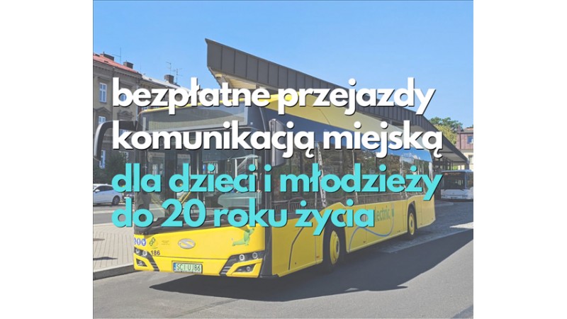 Zdjęcie przedstawia autobus cieszyńskiej komunikacji miejskiej podjeżdżający do Dworca Cieszyn, na zdjęciu umieszczono napis:  